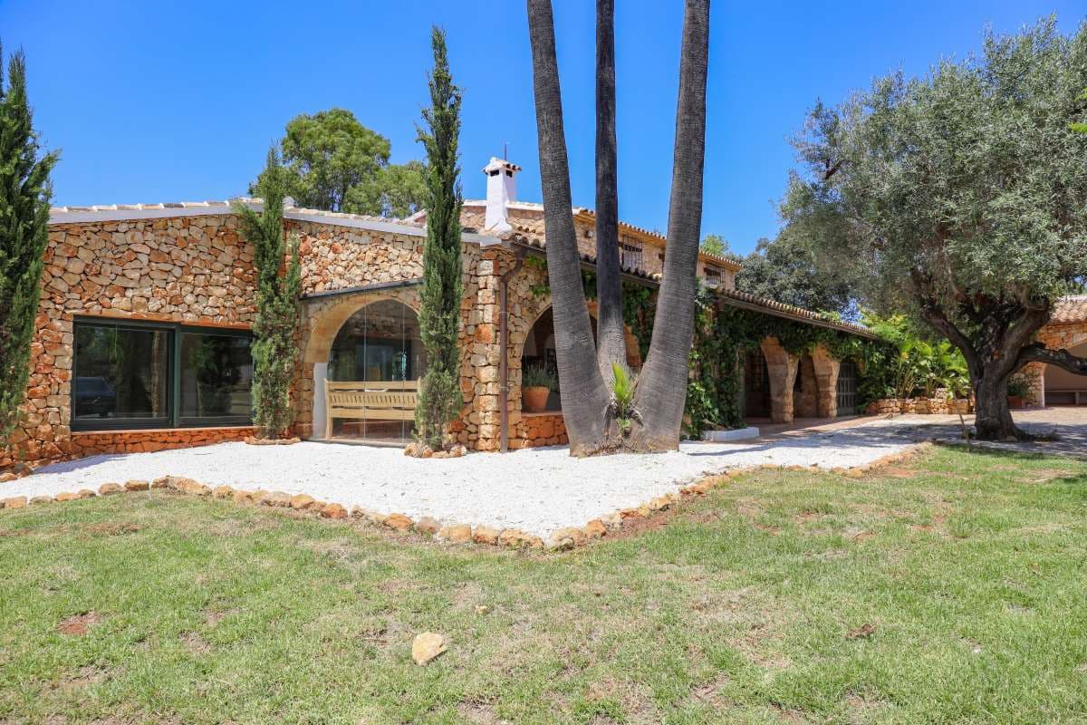 3 Zimmer Villa zu verkaufen in Senija mit Garage - 1.295.000 € (Ref: 9315085)