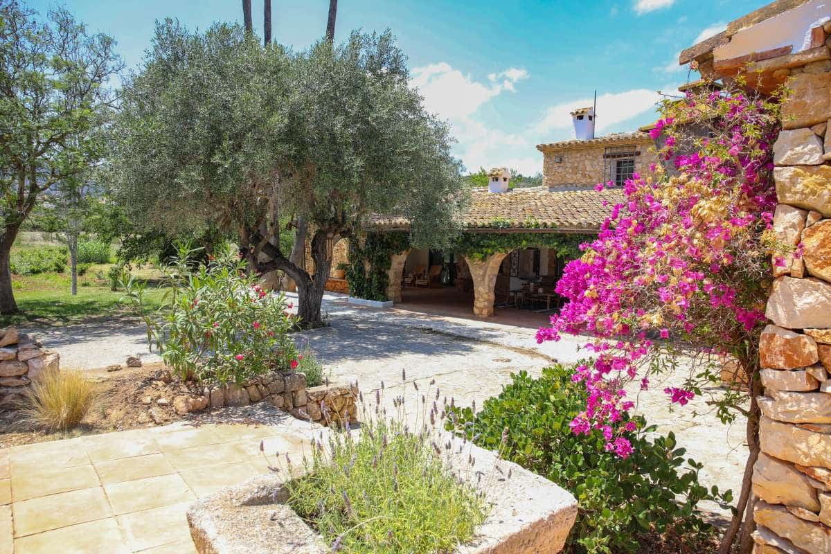 3 Zimmer Villa zu verkaufen in Senija mit Garage - 1.295.000 € (Ref: 9315085)