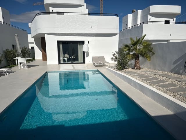 4 Zimmer Villa zu verkaufen in Ciudad Quesada, Rojales mit Pool - 657.000 € (Ref: 9315103)