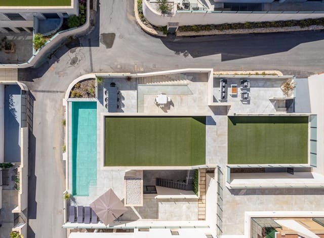 Chalet de 5 habitaciones en Ciudad Quesada, Rojales en venta con piscina garaje - 795.000 € (Ref: 9315108)