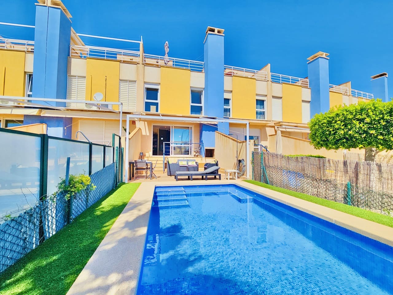 3 bedroom Villa for sale in Cabo Roig with garage - € 549,950 (Ref: 9315111)
