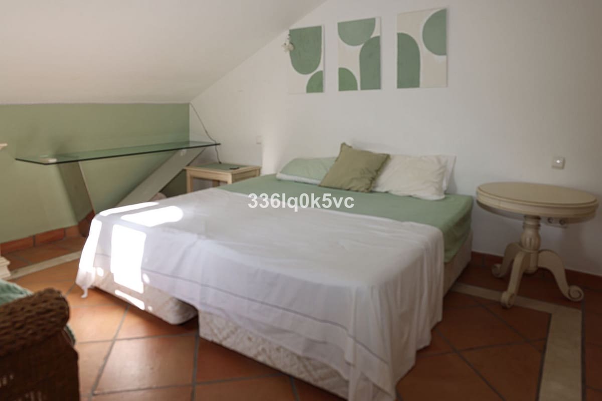 4 bedroom Townhouse for sale in Sotogrande with pool - € 790,000 (Ref: 9315112)