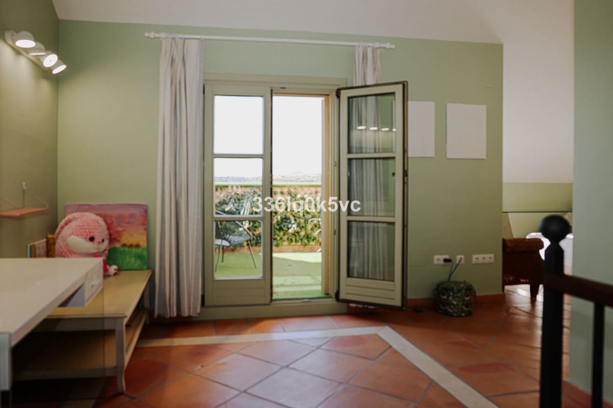 4 bedroom Townhouse for sale in Sotogrande with pool - € 790,000 (Ref: 9315112)