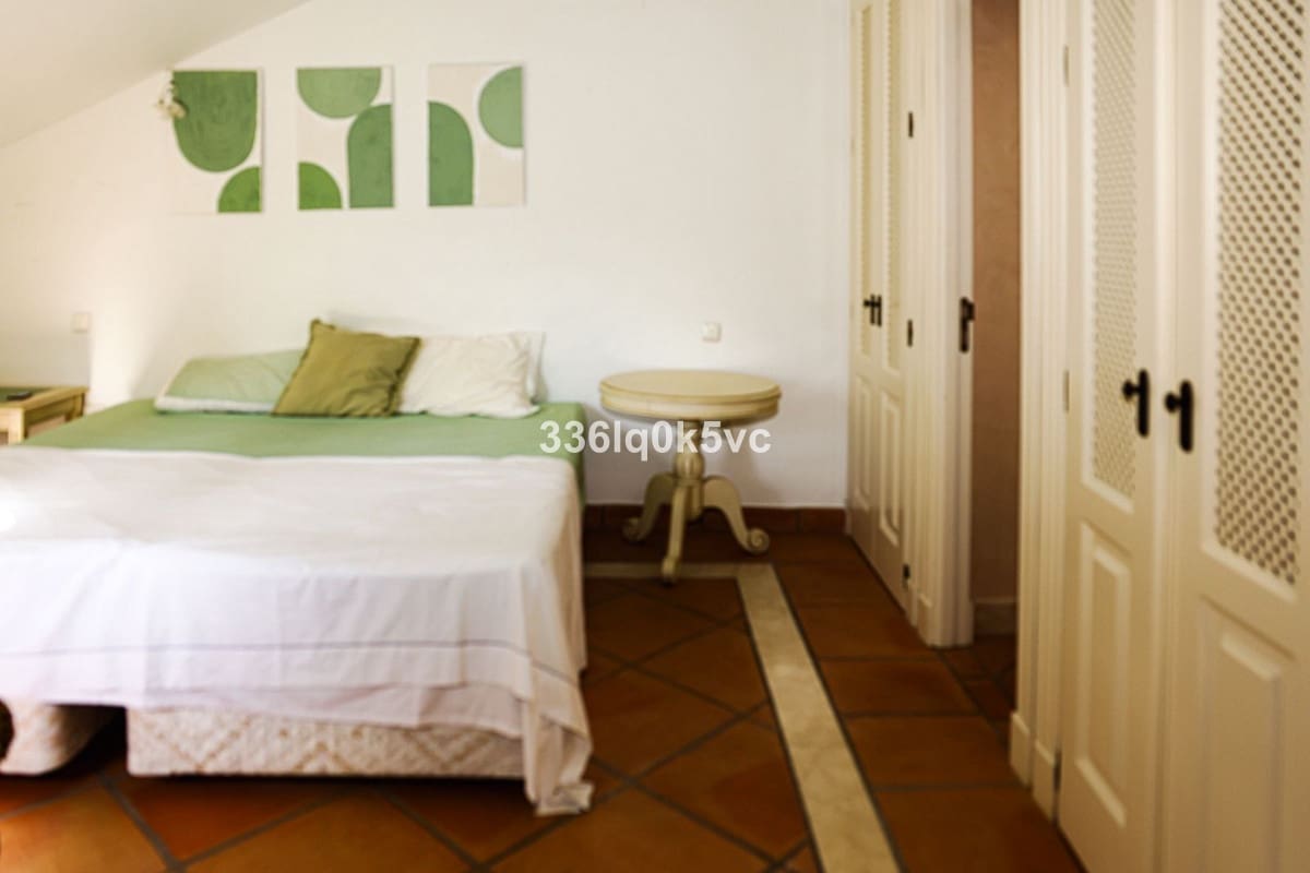 4 bedroom Townhouse for sale in Sotogrande with pool - € 790,000 (Ref: 9315112)