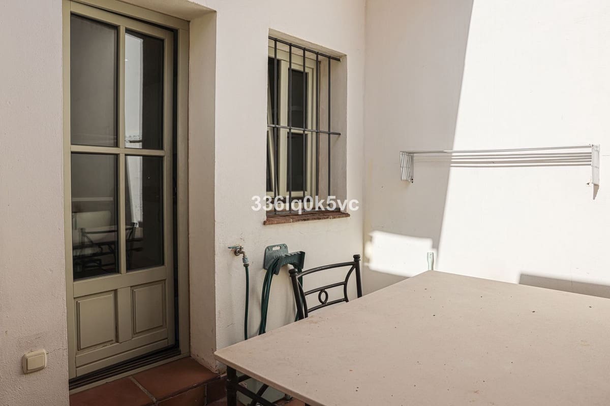4 bedroom Townhouse for sale in Sotogrande with pool - € 790,000 (Ref: 9315112)
