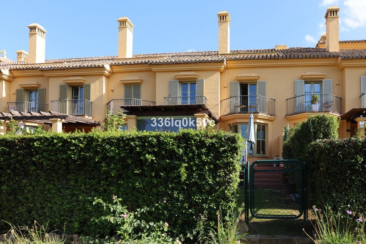 4 bedroom Townhouse for sale in Sotogrande with pool - € 790,000 (Ref: 9315112)
