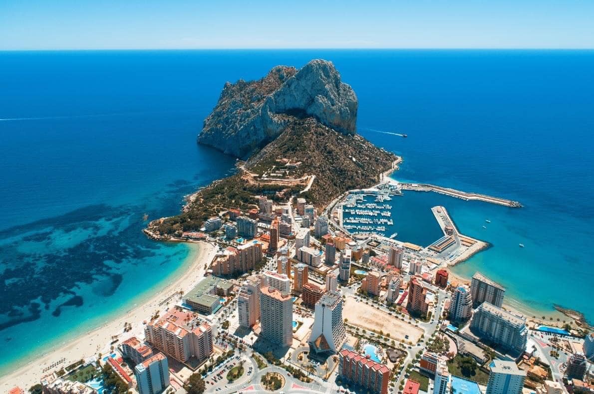 15 slaapkamer Hotel te koop in Calpe / Calp - € 1.050.000 (Ref: 9315133)