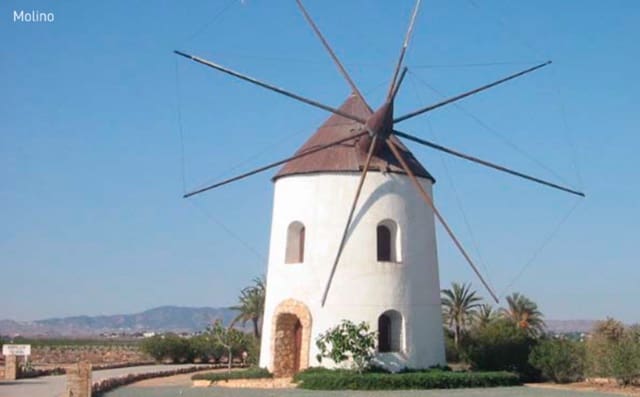 Finca/Landehus til salg i Torre-Pacheco - € 1.290.000 (Ref: 9315135)