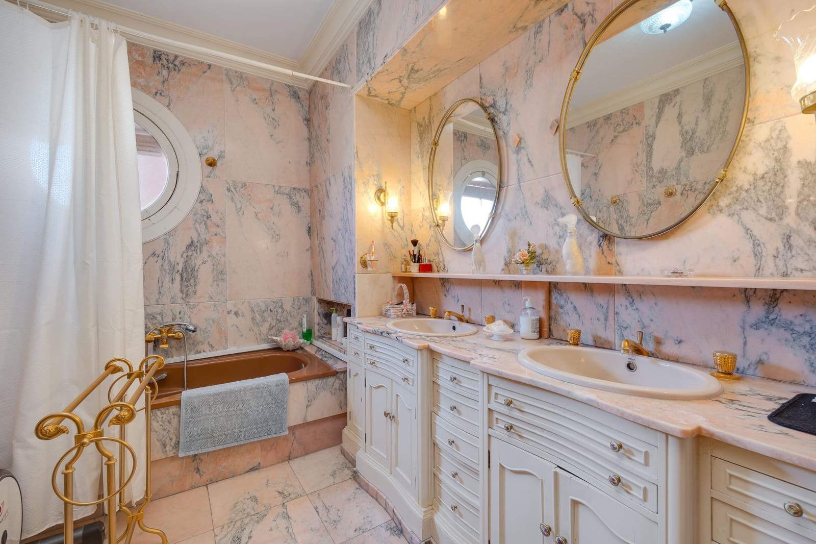 12 bedroom Villa for sale in Callosa de Segura - € 1,065,000 (Ref: 9315139)