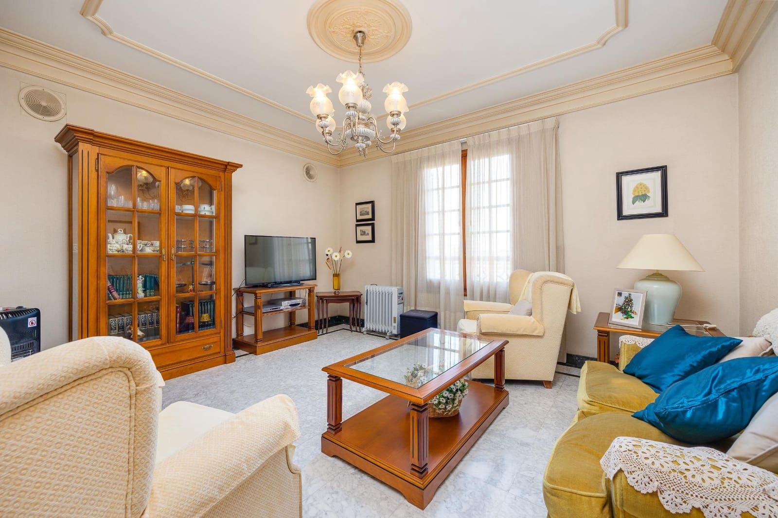 12 bedroom Villa for sale in Callosa de Segura - € 1,065,000 (Ref: 9315139)