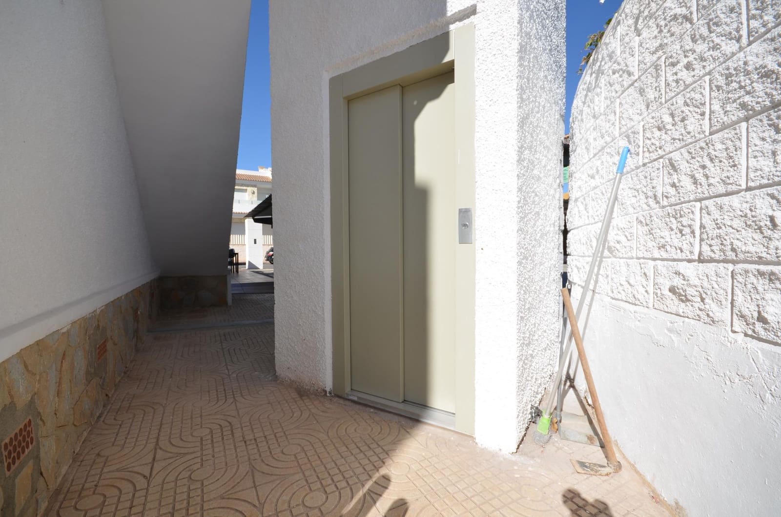 Entreprise à vendre à Ciudad Quesada - 1 360 000 € (Ref: 9315145)