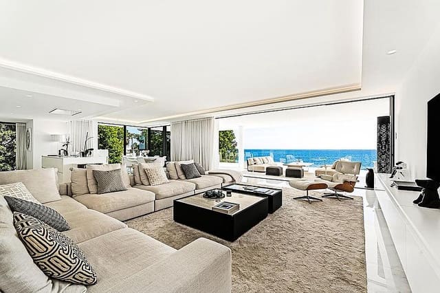 4 slaapkamer Appartement te koop in Zona Calvario, Estepona met zwembad - € 6.800.000 (Ref: 9315242)