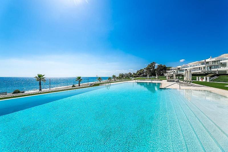 4 slaapkamer Appartement te koop in Estepona met zwembad - € 6.800.000 (Ref: 9315242)