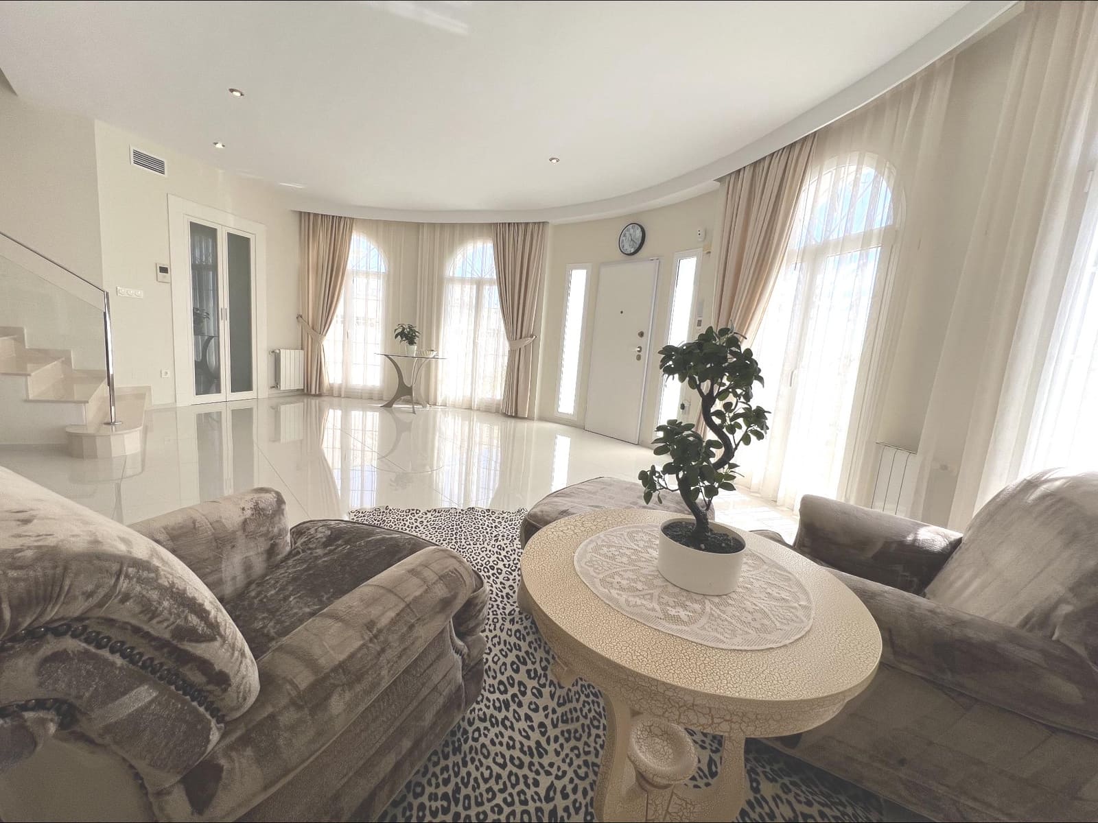 5 bedroom Villa for sale in Ciudad Quesada - € 857,000 (Ref: 9321349)