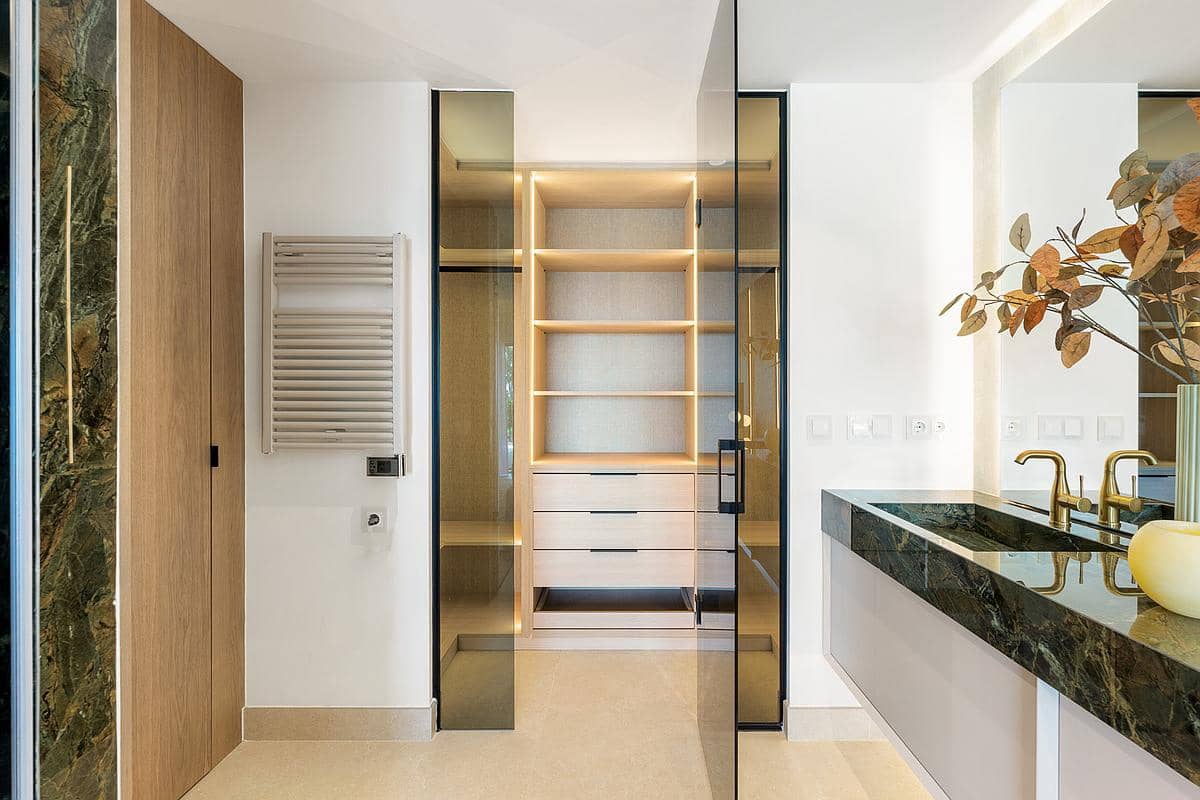 3 slaapkamer Appartement te koop in Estepona met zwembad - € 1.995.000 (Ref: 9322544)