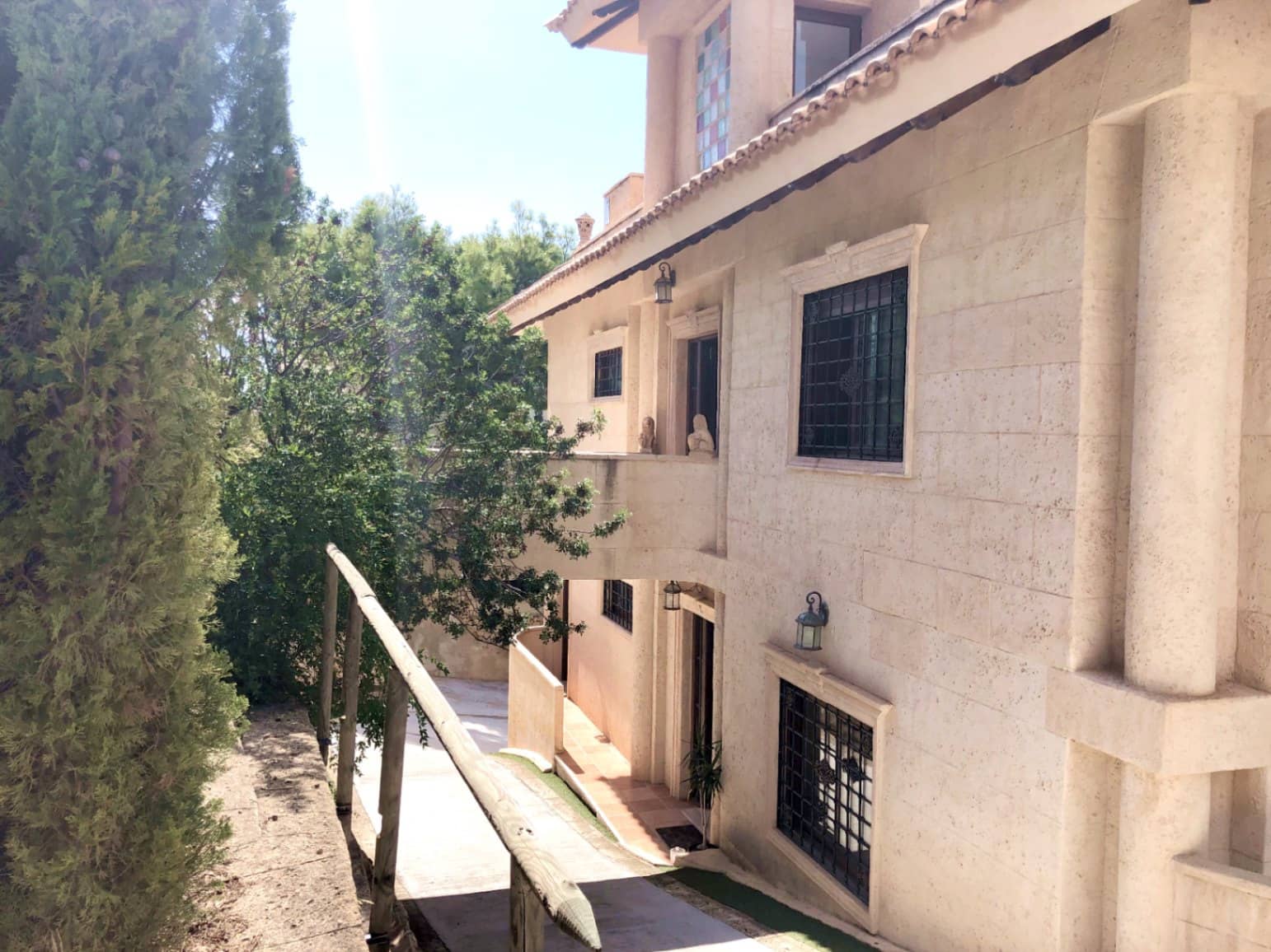 Chalet de 4 habitaciones en Altea en venta con piscina garaje - 630.000 € (Ref: 9340215)