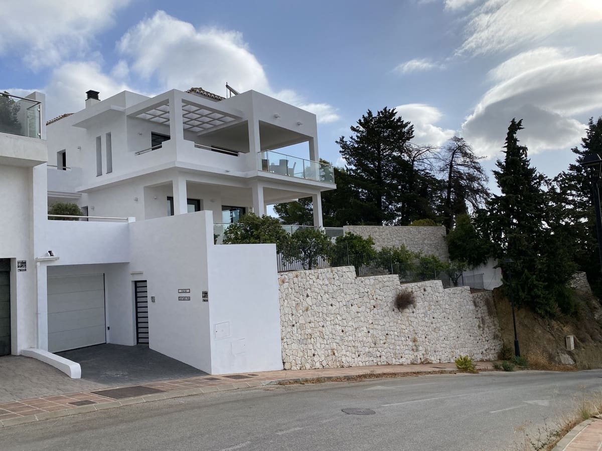 3 sypialnia Willa na sprzedaż w Mijas z basenem - 1 445 000 € (Ref: 9344368)