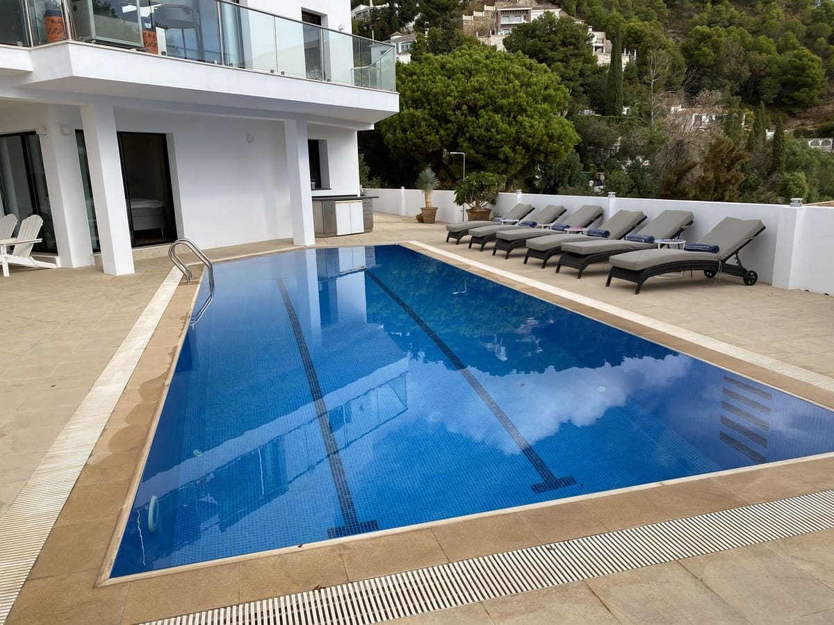 3 sypialnia Willa na sprzedaż w Mijas z basenem - 1 445 000 € (Ref: 9344368)