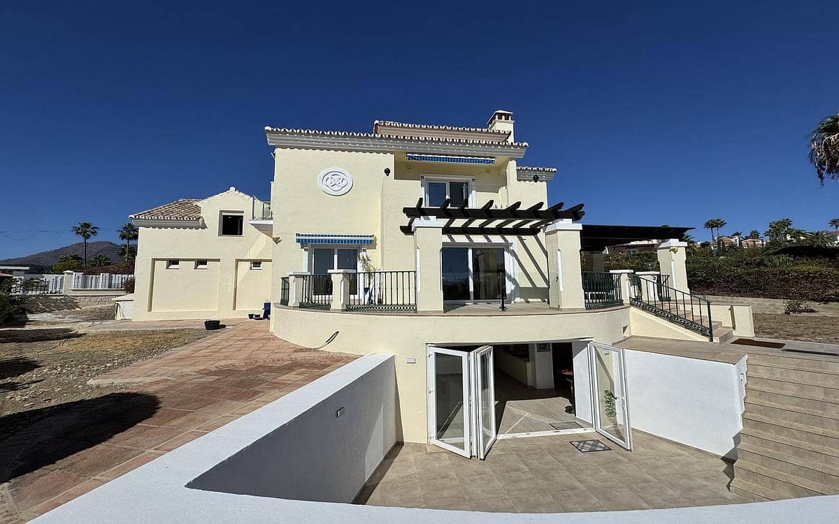 5 camera da letto Villa in vendita in Estepona - 1.495.000 € (Rif: 9353252)