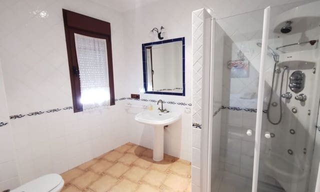 Chalet de 4 habitaciones en Orihuela en venta con piscina garaje - 1.450.000 € (Ref: 9356548)