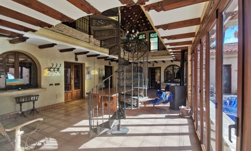 Chalet de 4 habitaciones en Orihuela en venta con piscina garaje - 1.450.000 € (Ref: 9356548)