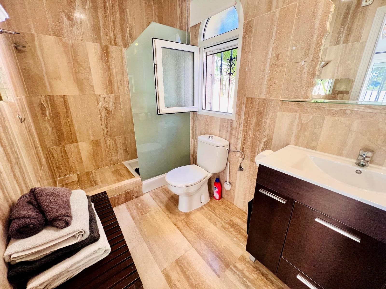 3 soveværelse Villa til salg i Orihuela Costa med swimmingpool - € 639.900 (Ref: 9356551)