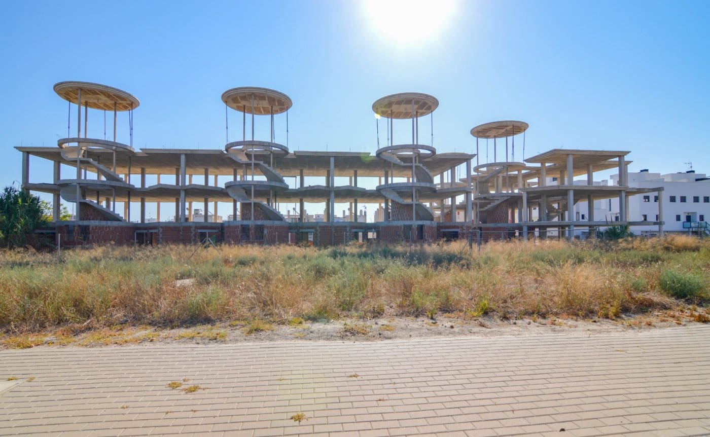 Byggegrund til salg i Guardamar del Segura - € 1.800.000 (Ref: 9360408)