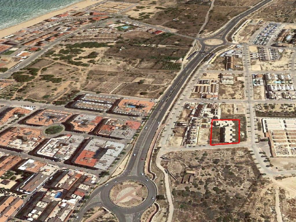 Byggegrund til salg i Guardamar del Segura - € 1.800.000 (Ref: 9360408)