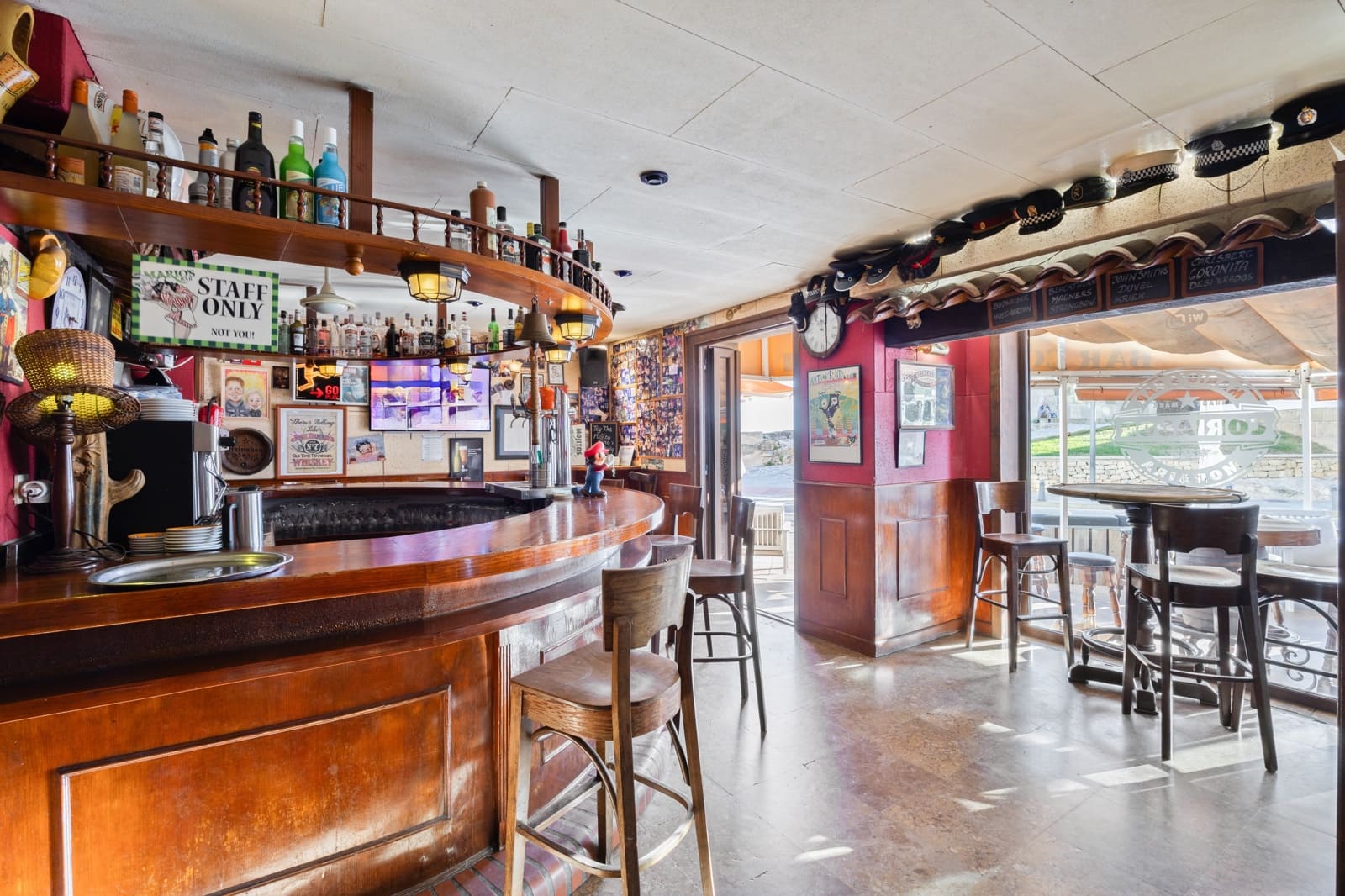 Commercial for sale in Moraira - € 1,495,000 (Ref: 9374335)