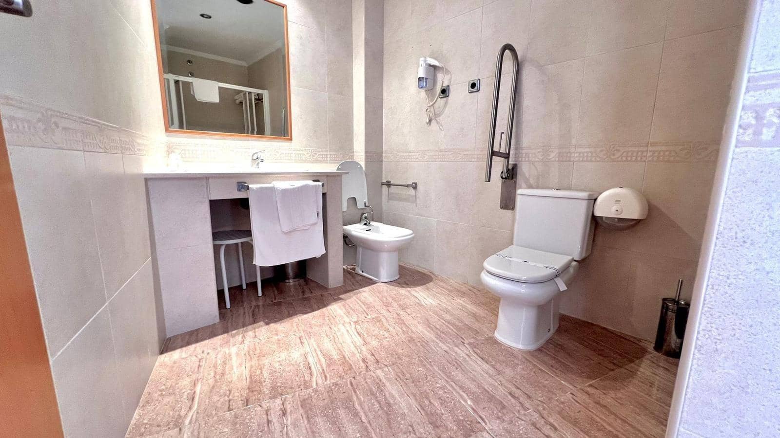 33 sovrum Kommersiell till salu i Los Montesinos - 3 000 000 € (Ref: 9376426)