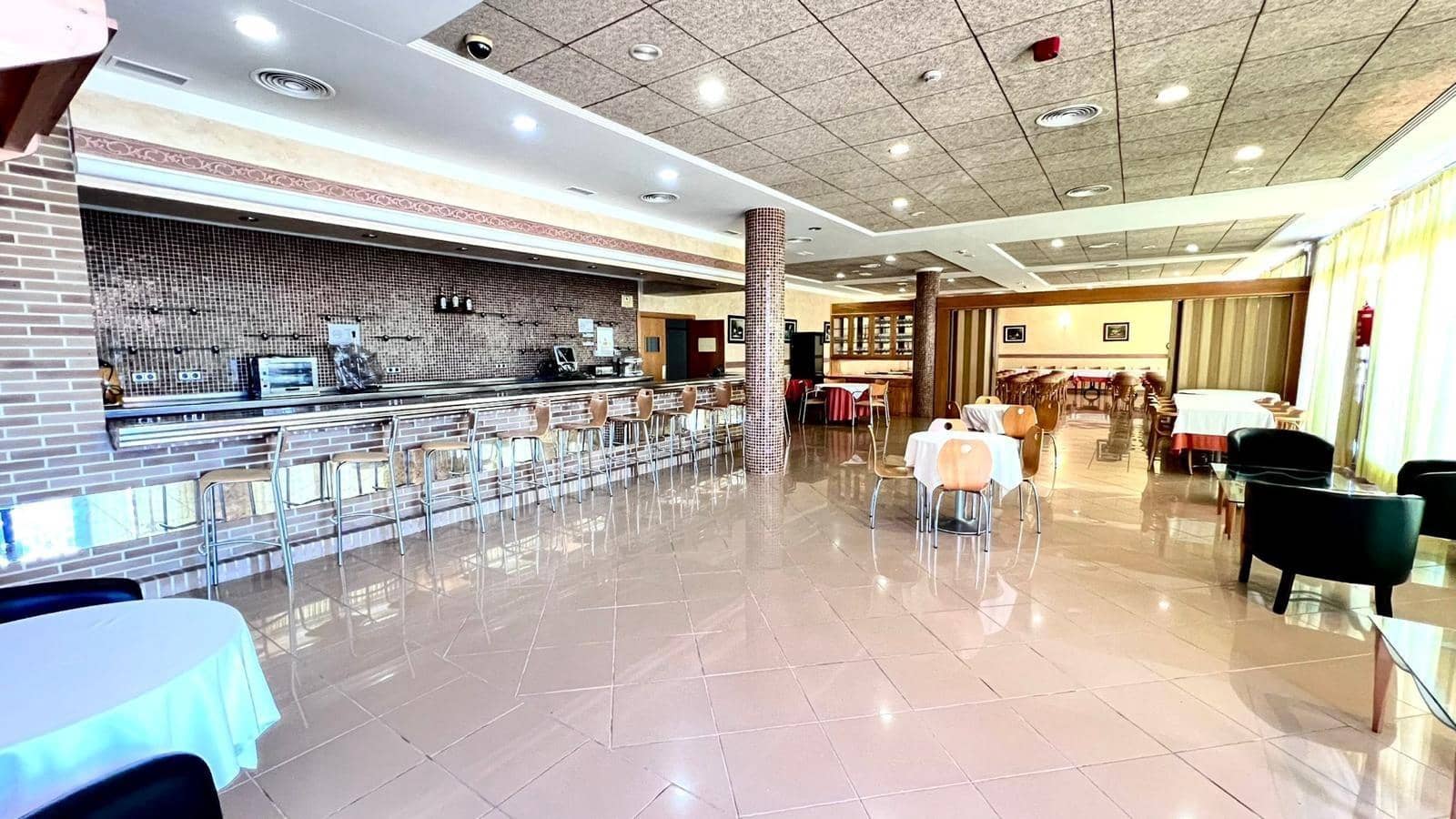 33 sovrum Kommersiell till salu i Los Montesinos - 3 000 000 € (Ref: 9376426)