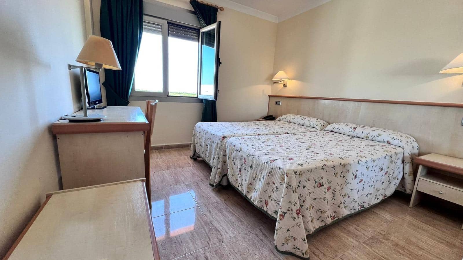 33 sovrum Kommersiell till salu i Los Montesinos - 3 000 000 € (Ref: 9376426)