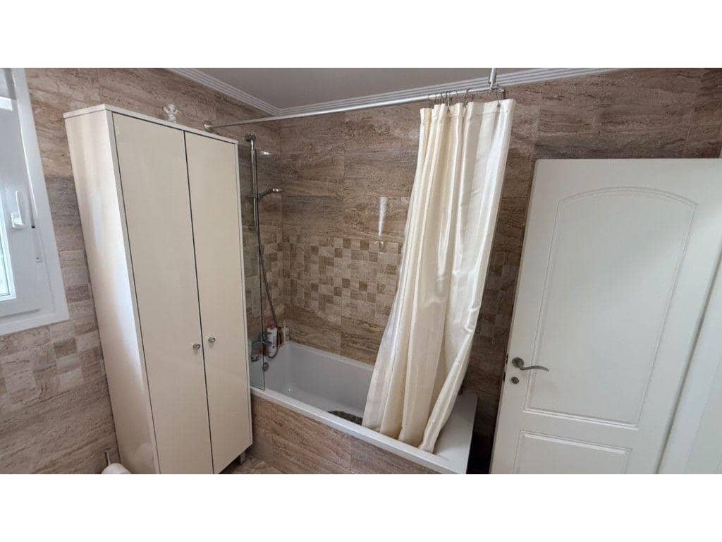 7 slaapkamer Villa te koop in Torrevieja met zwembad - € 930.000 (Ref: 9376430)