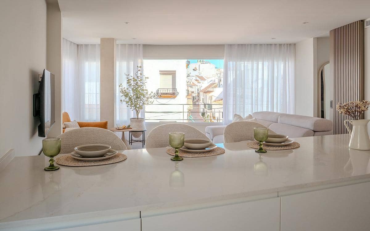 2 slaapkamer Appartement te koop in Estepona - € 595.000 (Ref: 9379749)