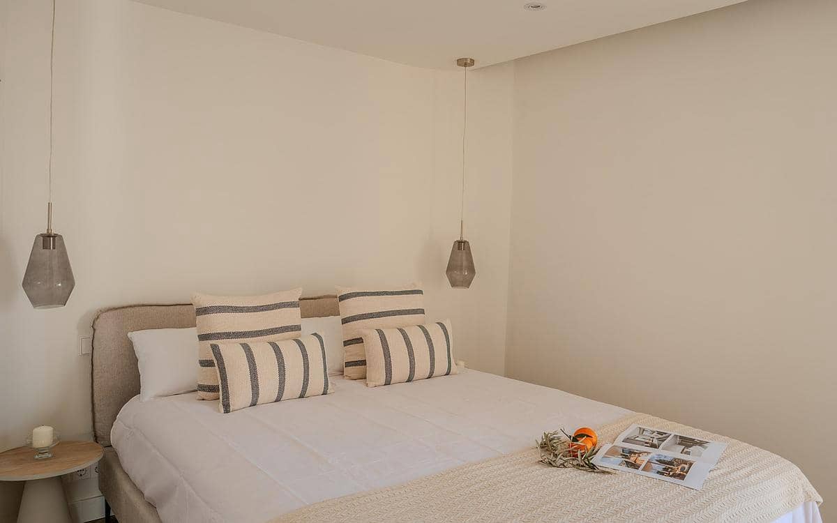 2 slaapkamer Appartement te koop in Estepona - € 595.000 (Ref: 9379749)