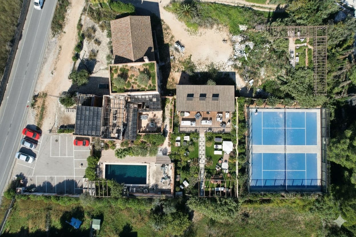 14 bedroom Commercial for sale in Javea / Xabia with garage - € 1,300,000 (Ref: 9382049)