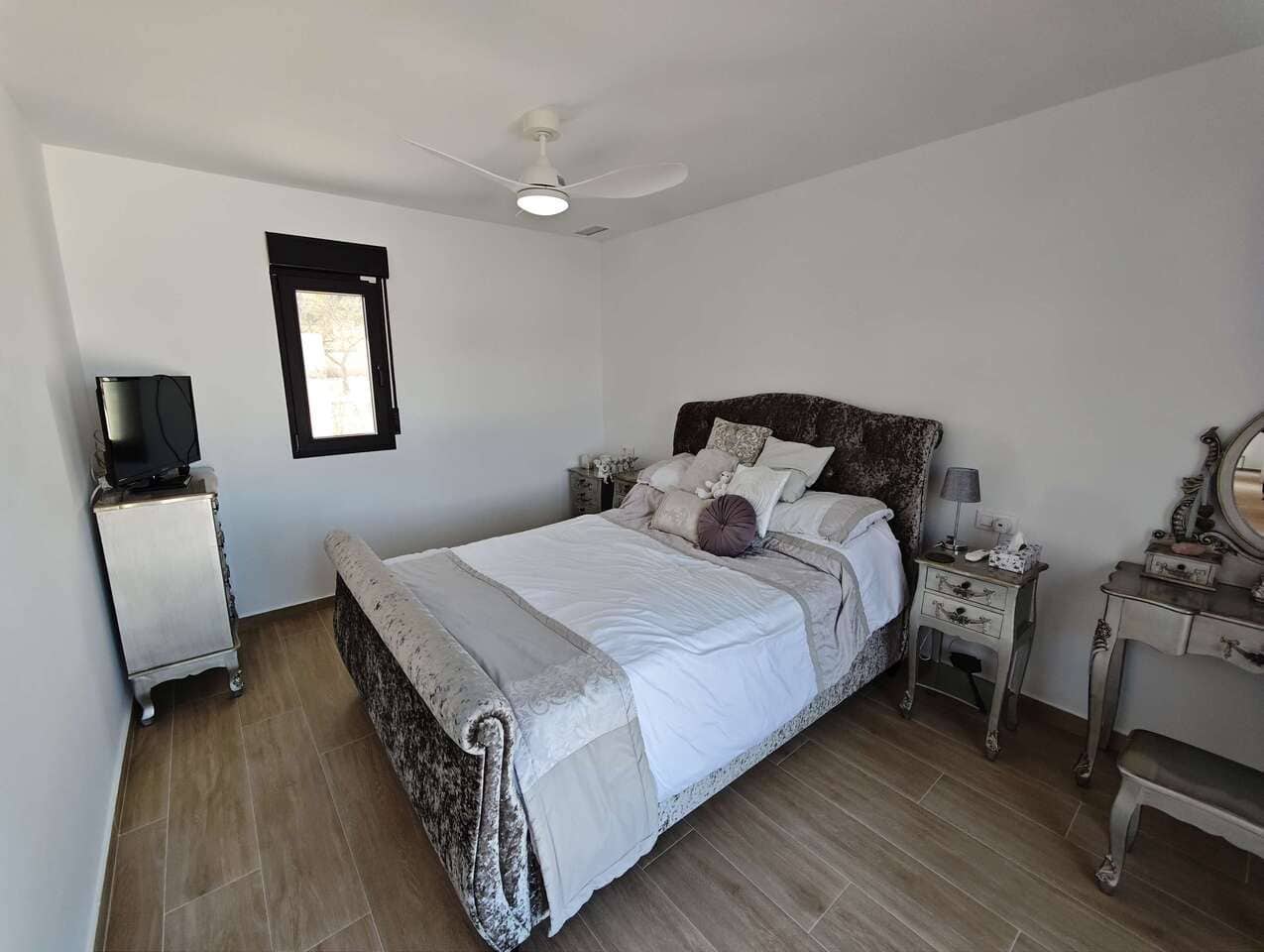 4 bedroom Villa for sale in Pinoso with pool - € 549,995 (Ref: 9386021)