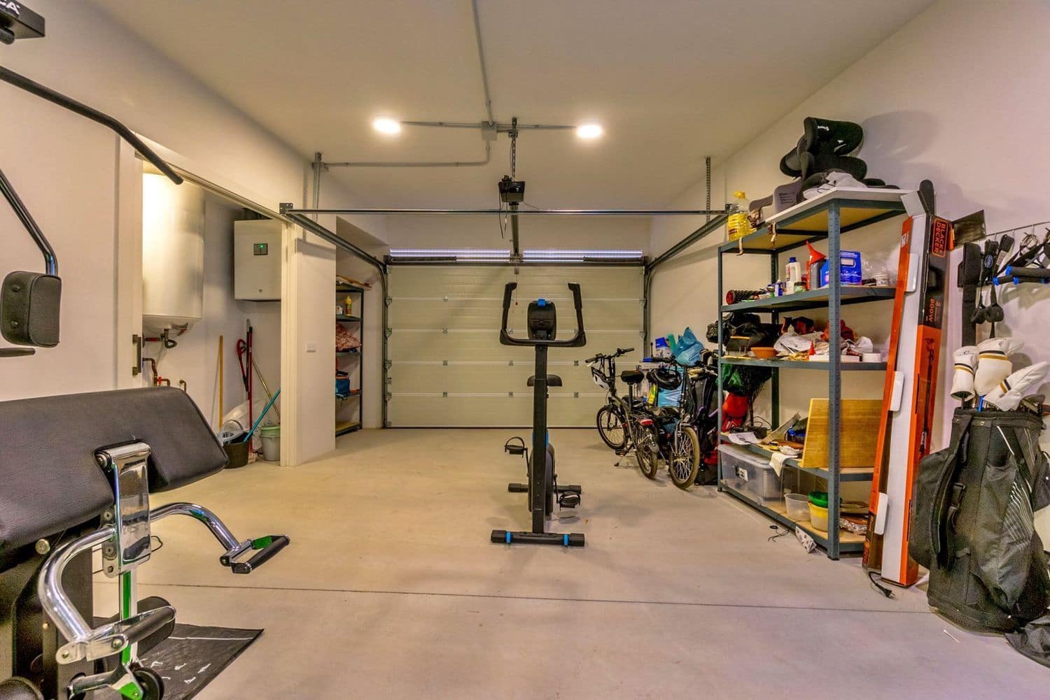 3 soverom Villa til salgs i Orihuela med svømmebasseng garasje - € 1 195 000 (Ref: 9390902)