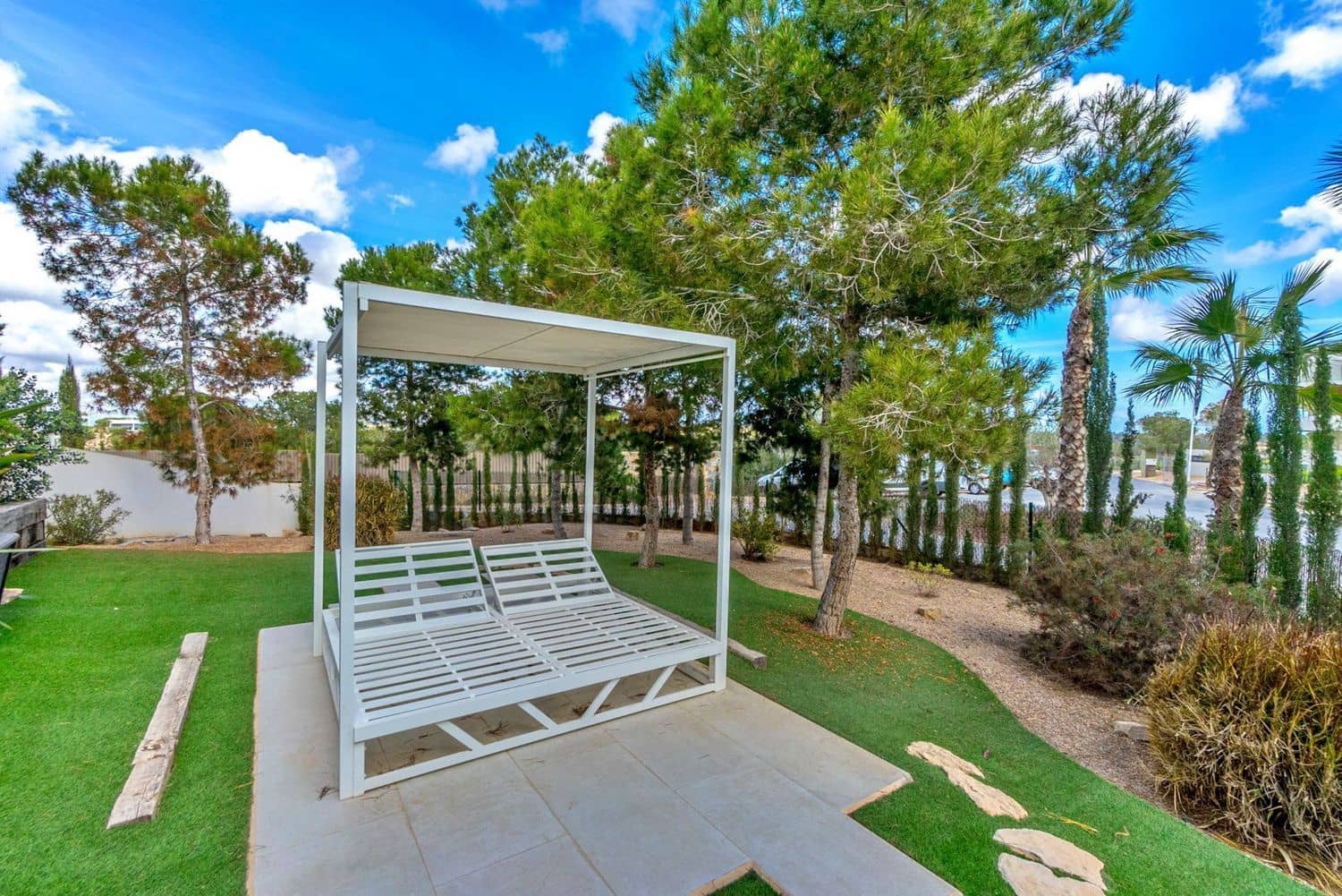 3 soverom Villa til salgs i Orihuela med svømmebasseng garasje - € 1 195 000 (Ref: 9390902)