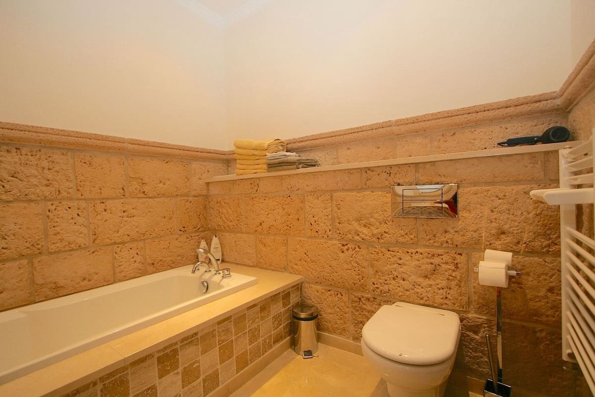 4 soveværelse Villa til salg i Mijas med swimmingpool - € 1.850.000 (Ref: 9392059)