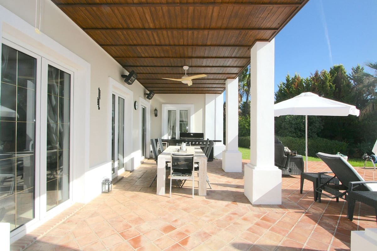 4 soveværelse Villa til salg i Mijas med swimmingpool - € 1.850.000 (Ref: 9392059)