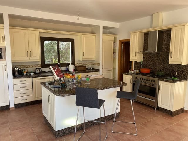 4 Zimmer Villa zu verkaufen in Valtocado - La Alquería - La Atalaya, Mijas mit Pool - 1.450.000 € (Ref: 9401796)