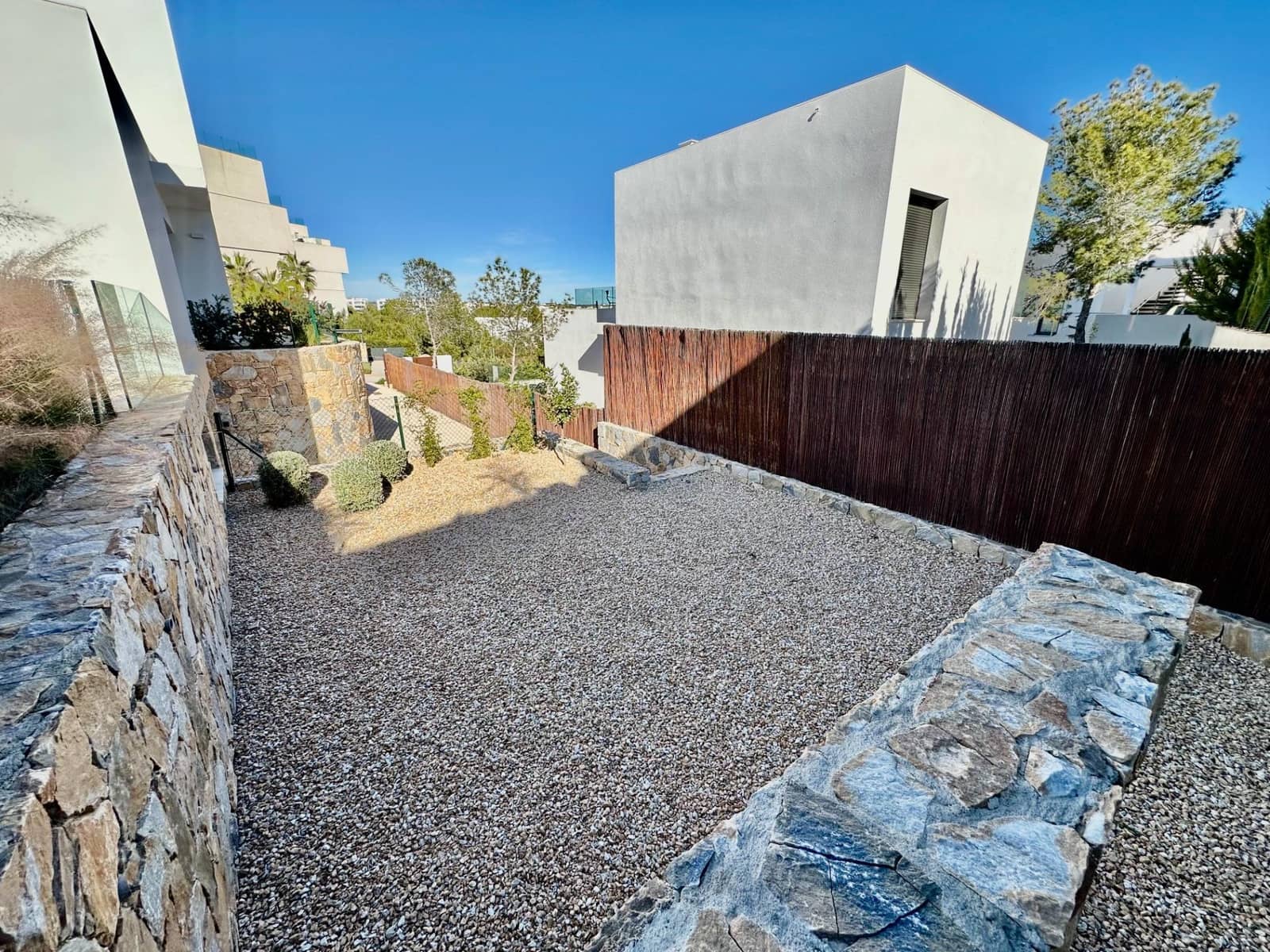 3 bedroom Villa for sale in Orihuela - € 1,030,000 (Ref: 9409043)