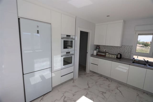 4 camera da letto Villa in vendita in Pinoso con piscina garage - 505.000 € (Rif: 9411402)