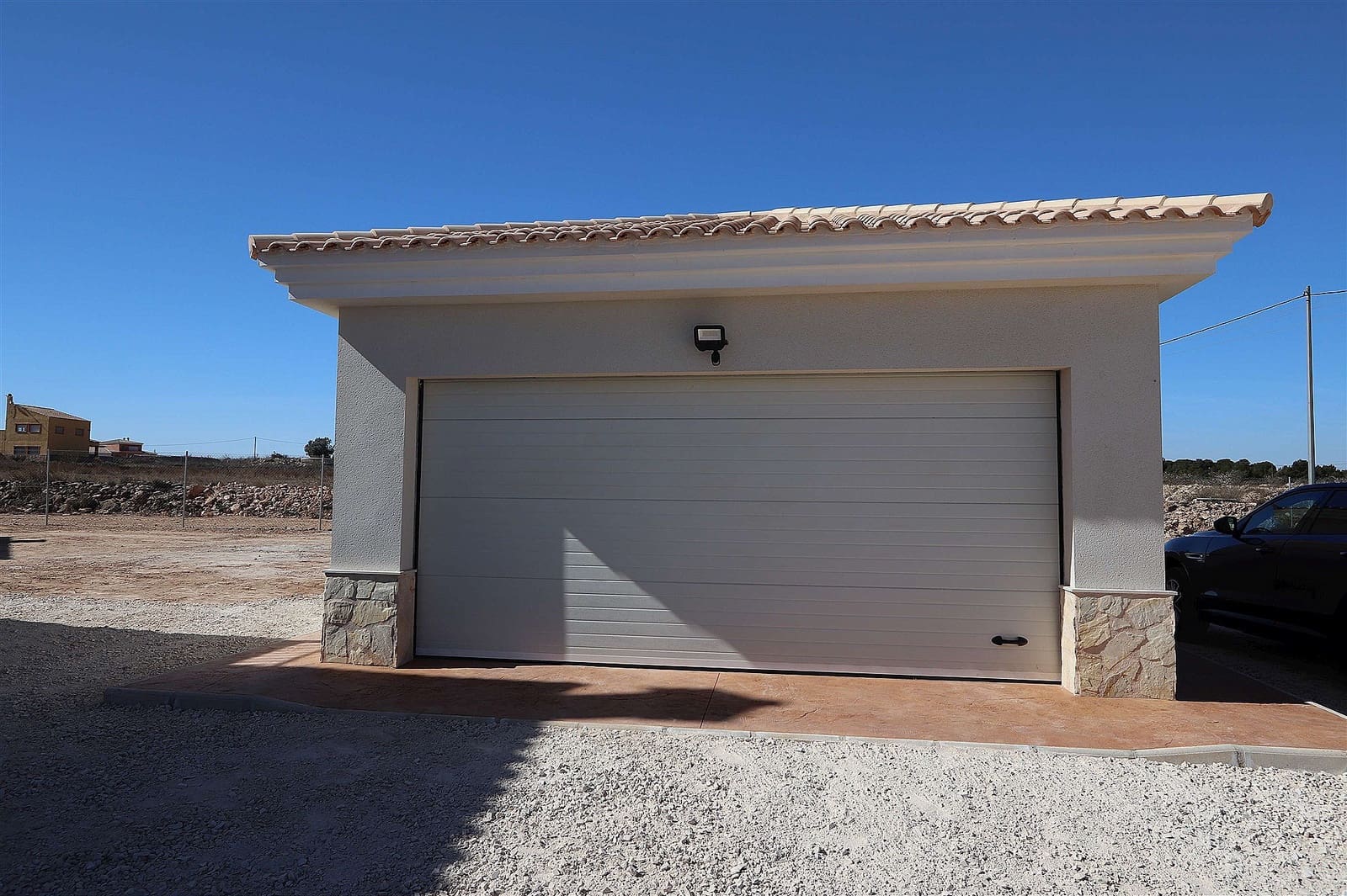 4 bedroom Villa for sale in Pinoso with pool garage - € 505,000 (Ref: 9411402)