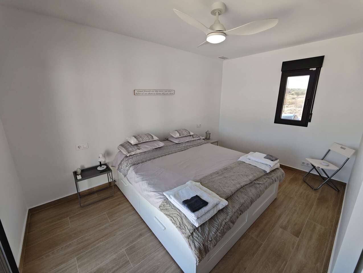 4 bedroom Villa for sale in Pinoso with pool - € 549,995 (Ref: 9412718)