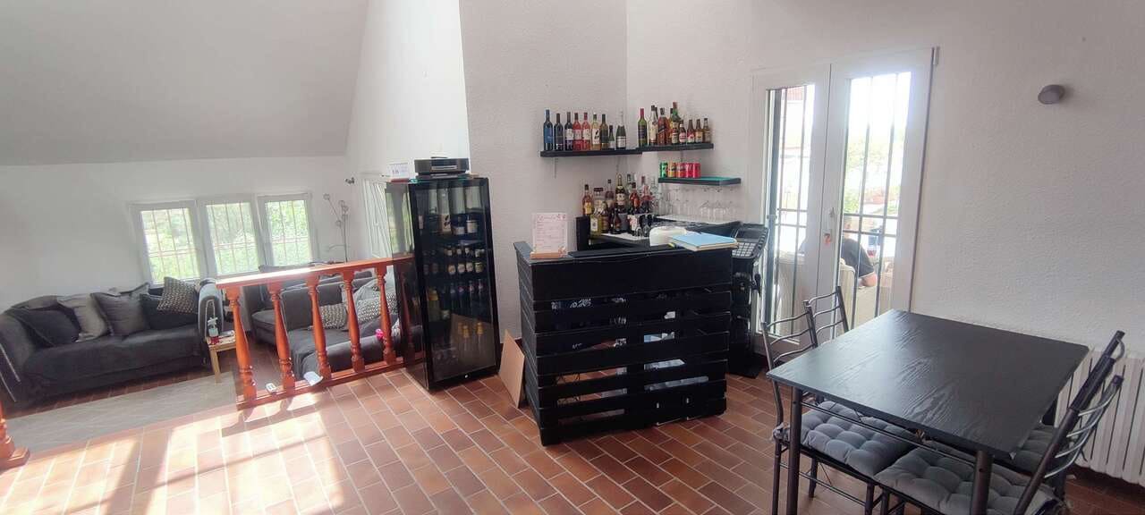 9 sypialnia Komercyjne na sprzedaż w Ayora z basenem garażem - 620 000 € (Ref: 9412719)