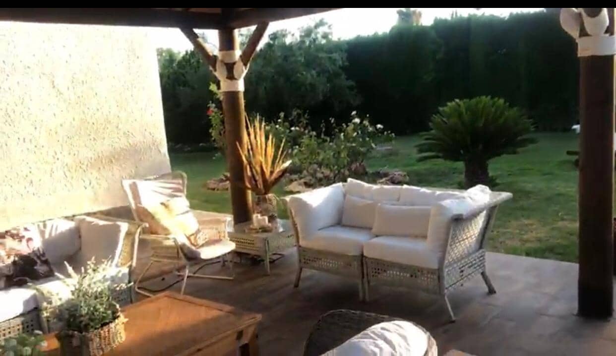 4 bedroom Villa for sale in Elda with pool - € 530,000 (Ref: 9413472)