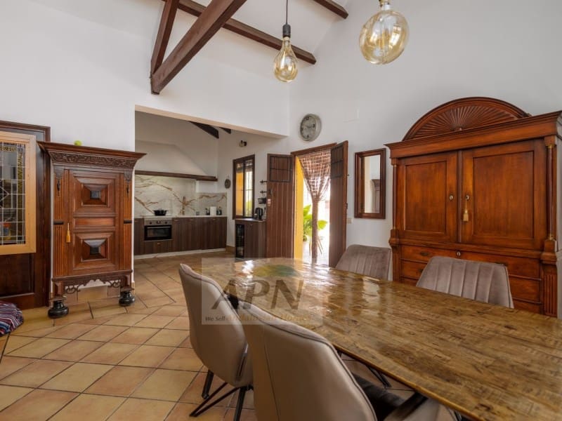 4 sypialnia Finka/Dom wiejski na sprzedaż w Moron de la Frontera - 699 000 € (Ref: 9426422)