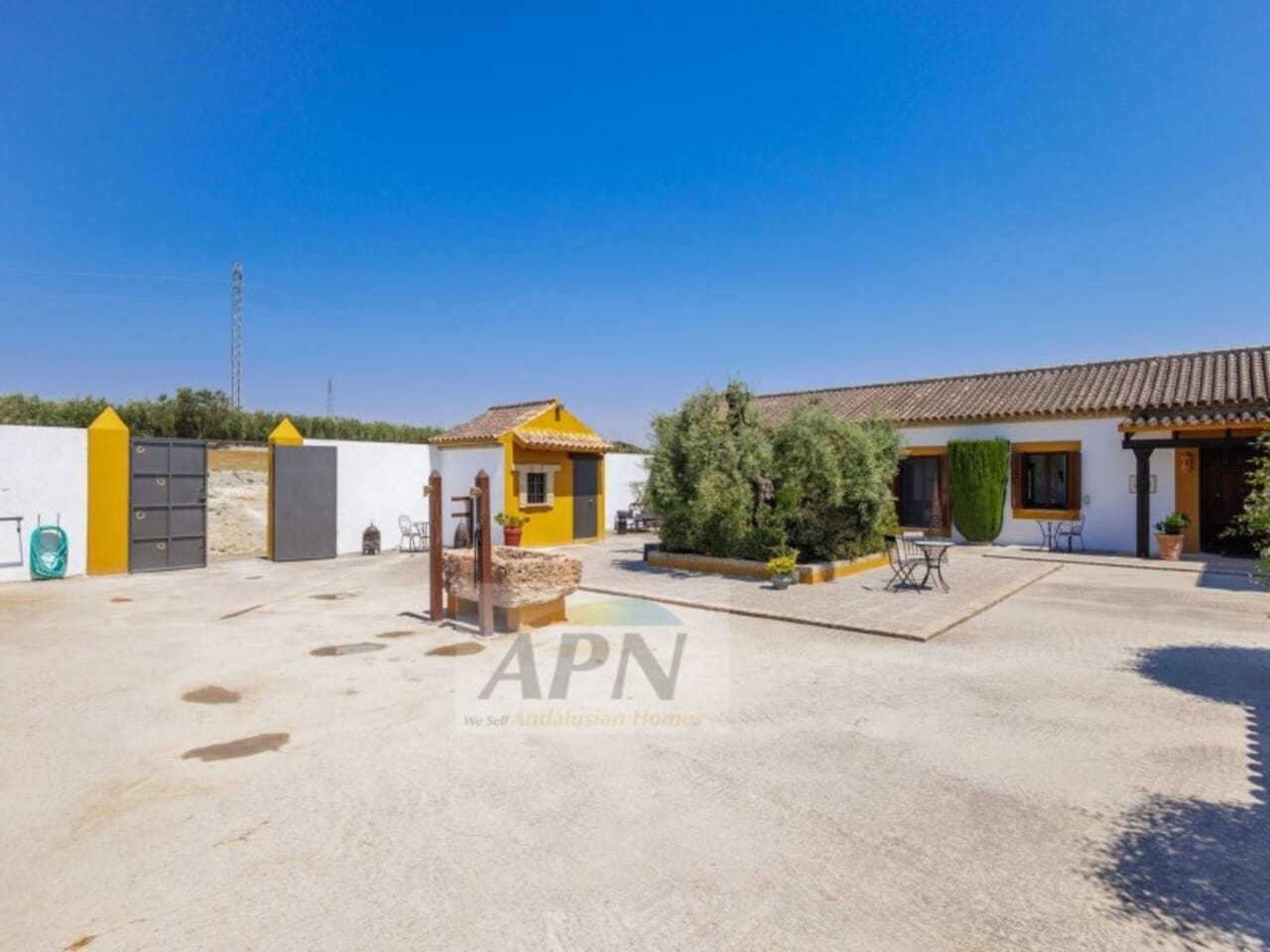 4 soveværelse Finca/Landehus til salg i Moron de la Frontera - € 795.000 (Ref: 9426422)